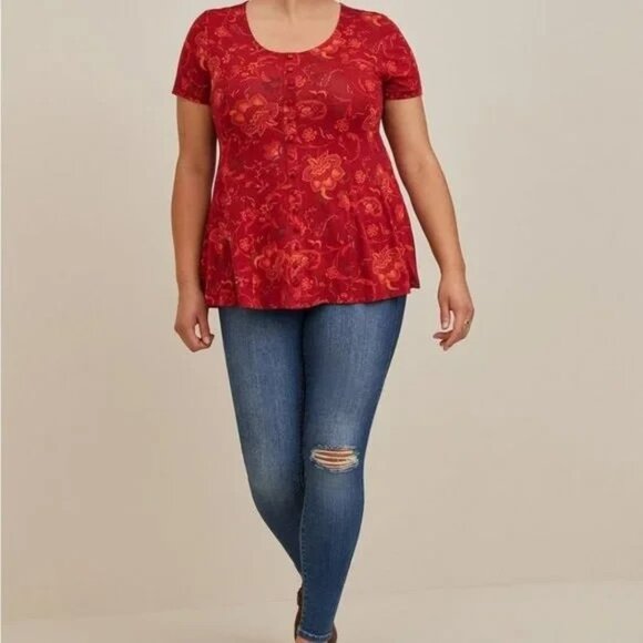 TORRID Super Soft RED Button-Front Seamed Top Short Sleeve Stretch Sz 1 (1X) - Picture 1 of 10